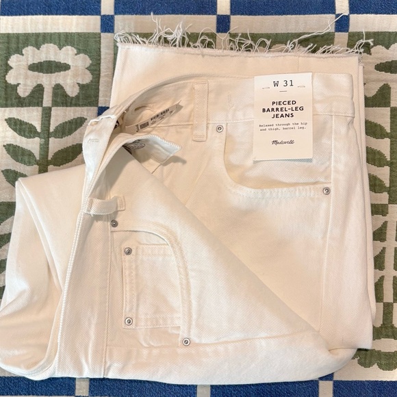 Madewell Pieced Barrel Jeans NWT - Picture 8 of 8